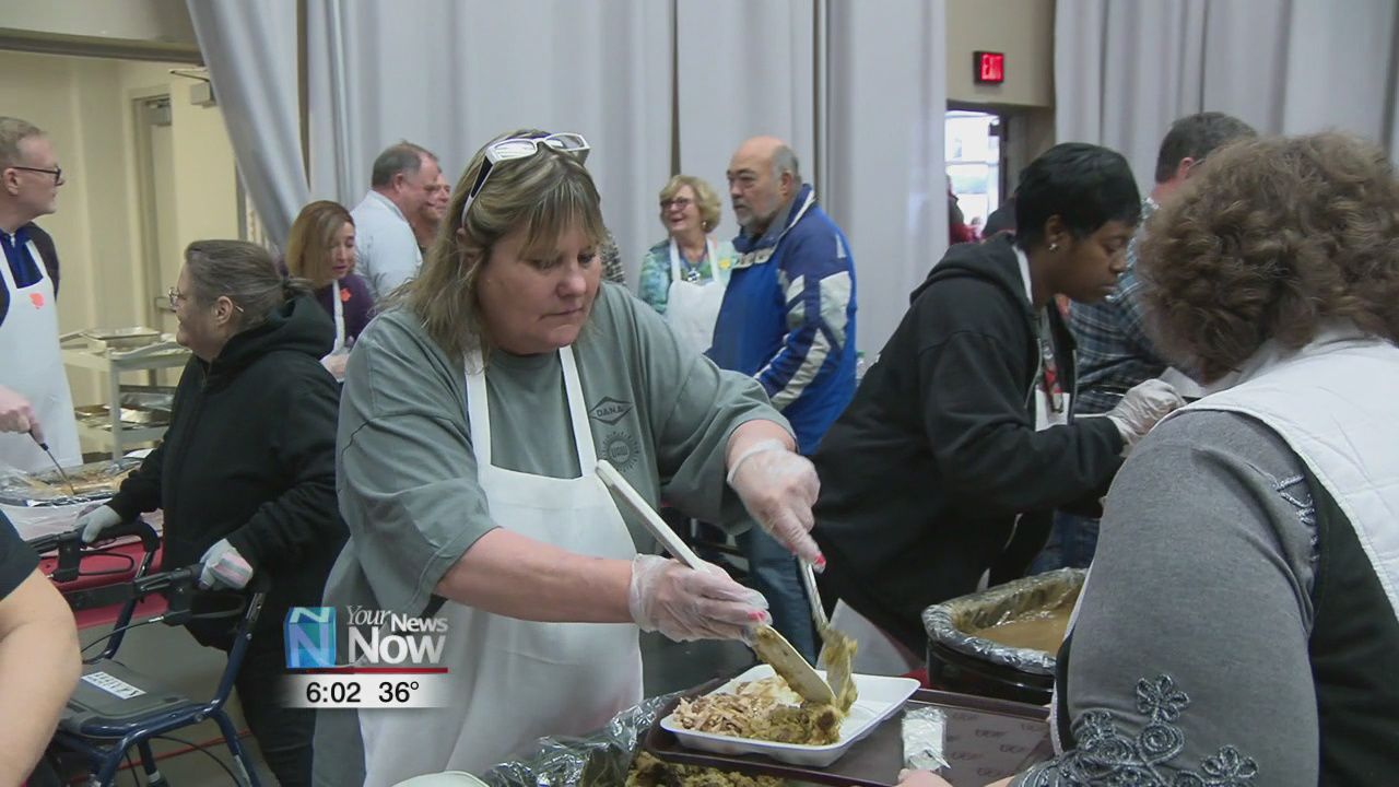 Lima community Thanksgiving dinner